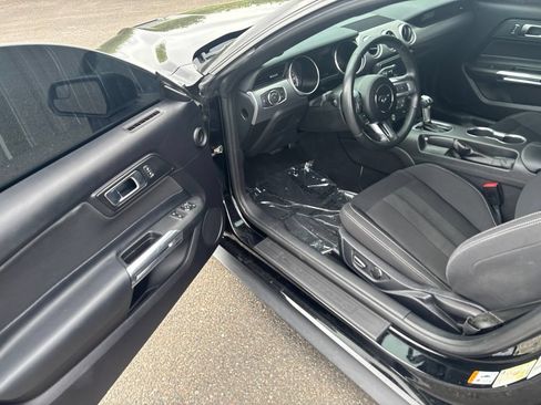Used 2019 Ford Mustang GT RWD image 28