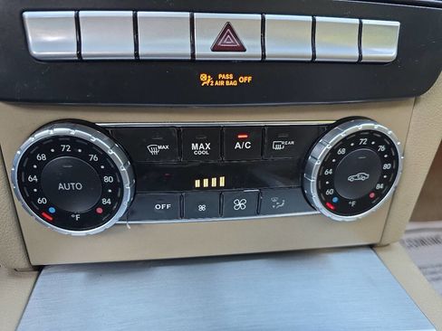 Used 2014 Mercedes-Benz C 250 Coupe image 16