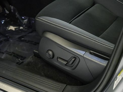 Certified 2023 Volvo XC40 Recharge Plus AWD/4WD image 23