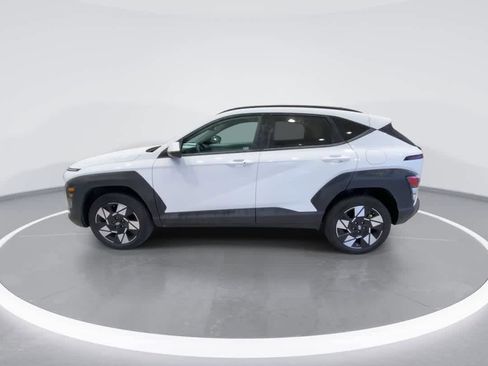 Used 2025 Hyundai Kona SEL image 5