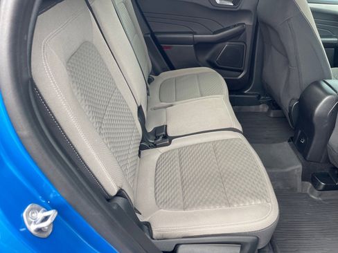 Used 2021 Ford Escape SE w/ SE Sport Appearance Package AWD/4WD image 18