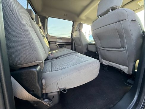 Used 2019 Ford F150 XLT w/ Equipment Group 302A Luxury AWD/4WD image 11