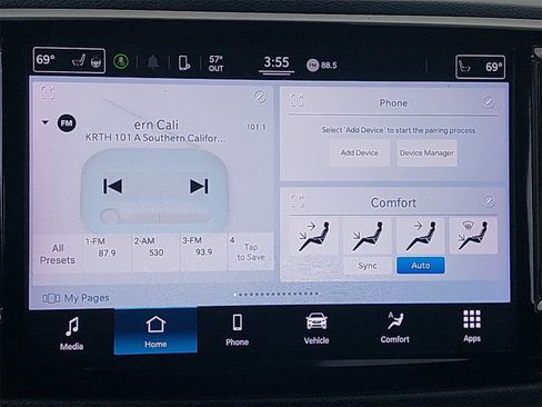 Used 2022 Chrysler Pacifica Touring-L image 26