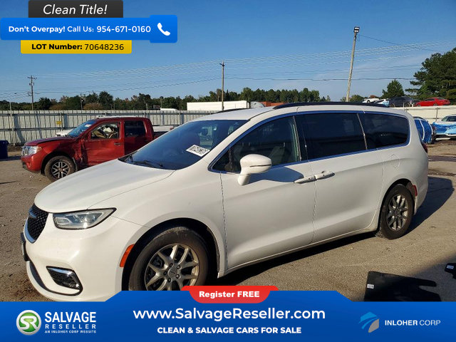 Used 2022 Chrysler Pacifica Touring FWD image 1