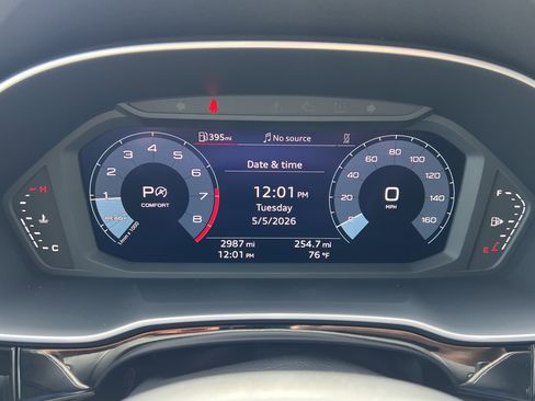 Certified 2025 Audi Q3 2.0T Premium w/ Convenience Package AWD/4WD image 21