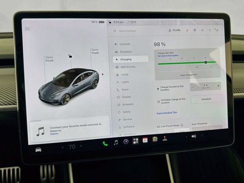 Used 2018 Tesla Model 3 Long Range RWD image 24