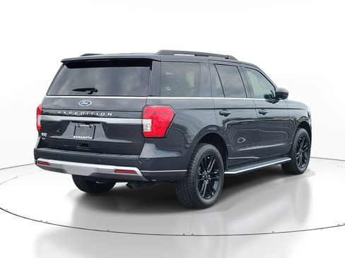 Used 2022 Ford Expedition XLT RWD image 6