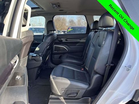 Used 2025 Kia Telluride S image 26