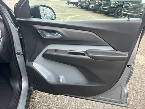 New 2027 Chevrolet Bolt LT w/ Comfort Package FWD image 20