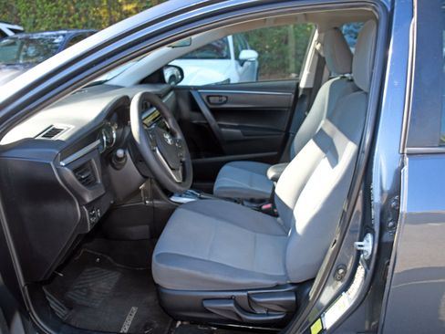 Used 2015 Toyota Corolla L image 7