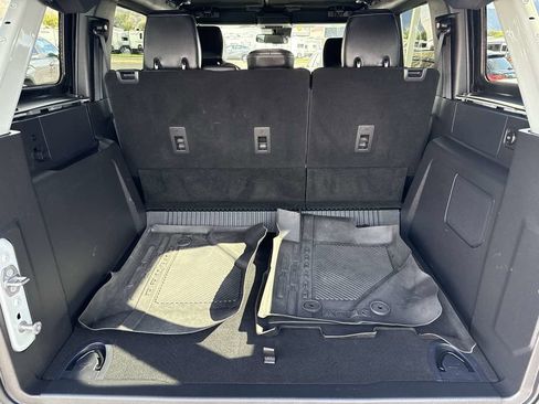 Used 2024 Ford Bronco Wildtrak image 18