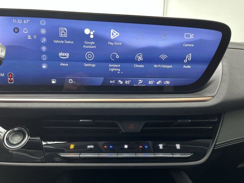 New 2025 Buick Envision Sport Touring image 18