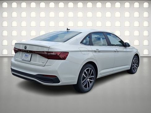 New 2026 Volkswagen Jetta SE FWD image 4