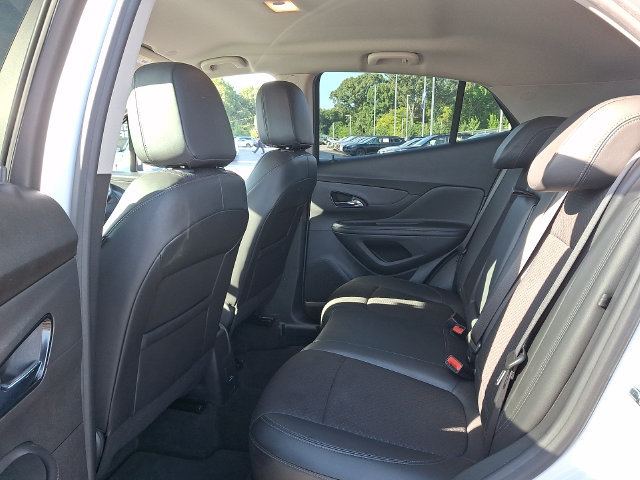 Used 2022 Buick Encore Preferred w/ Safety Package AWD/4WD image 10