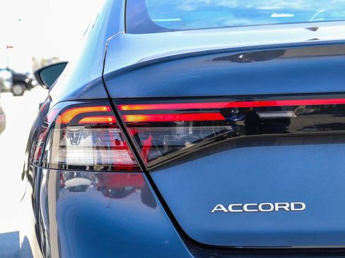 Used 2023 Honda Accord LX image 9