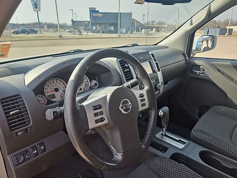Used 2019 Nissan Frontier PRO-4X image 13