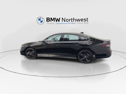 Used 2024 Honda Accord Sport image 11