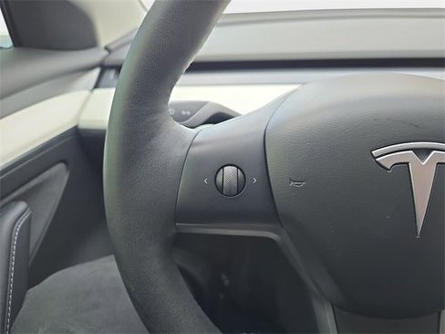 Used 2022 Tesla Model 3 Performance image 20