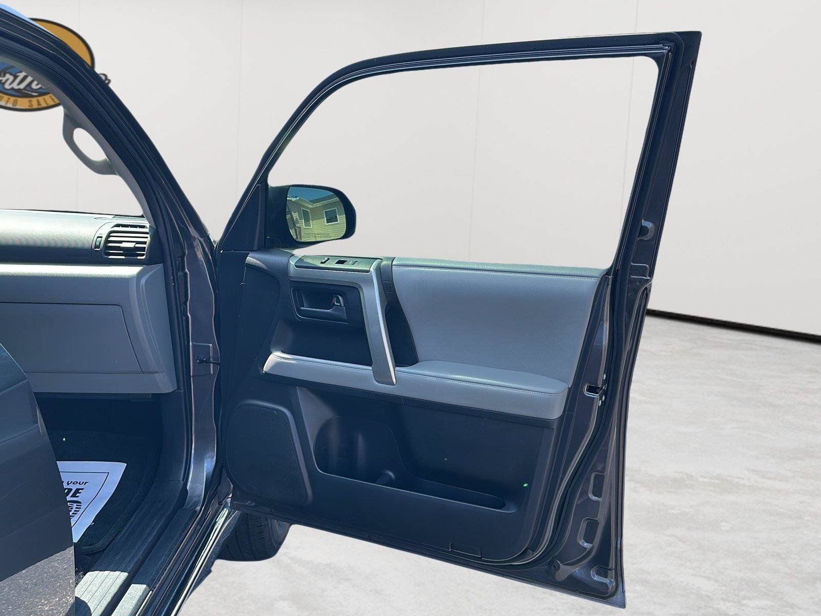 Used 2012 Toyota 4Runner SR5 RWD image 15