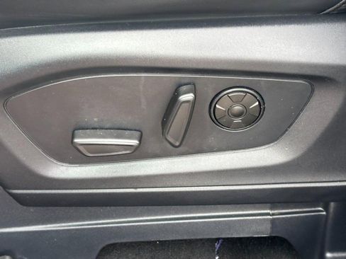 Used 2025 Ford Explorer ST image 17