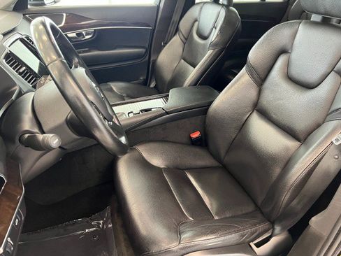 Used 2017 Volvo XC90 T6 Momentum w/ Vision Package AWD/4WD image 10