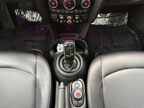 Used 2020 MINI Cooper 2-Door Hardtop FWD image 24