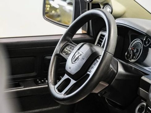 Used 2015 RAM 1500 Express AWD/4WD image 19