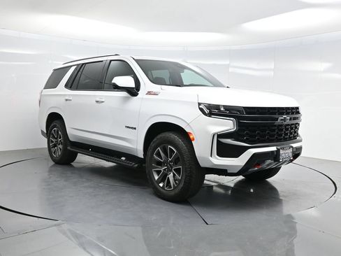 Used 2023 Chevrolet Tahoe Z71 w/ Luxury Package AWD/4WD image 38