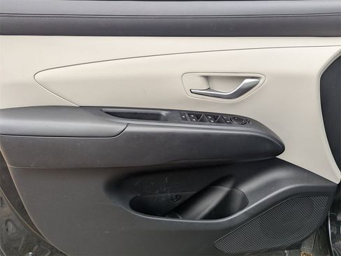 Certified 2025 Hyundai Tucson SEL image 17