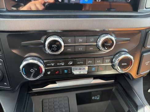 Used 2024 Ford F450 Platinum w/ FX4 Off-Road Package image 26