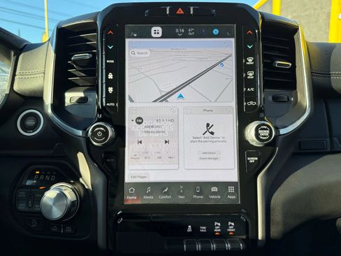 Used 2023 RAM 1500 Laramie image 15