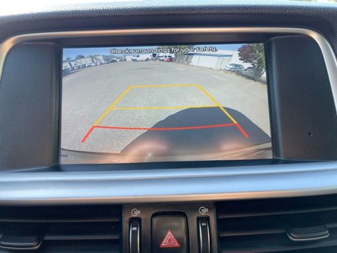 Used 2019 Kia Optima LX FWD image 9