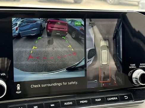 Used 2024 Mitsubishi Outlander SEL image 16