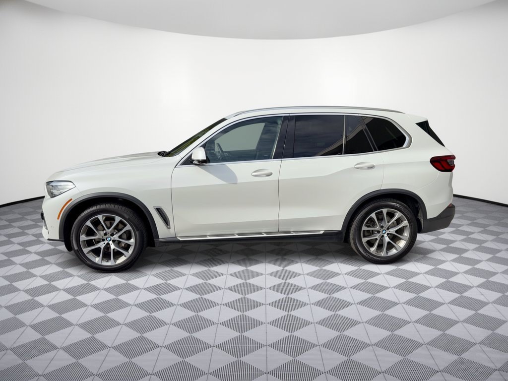 Used 2020 BMW X5 sDrive40i w/ Premium Package RWD image 2