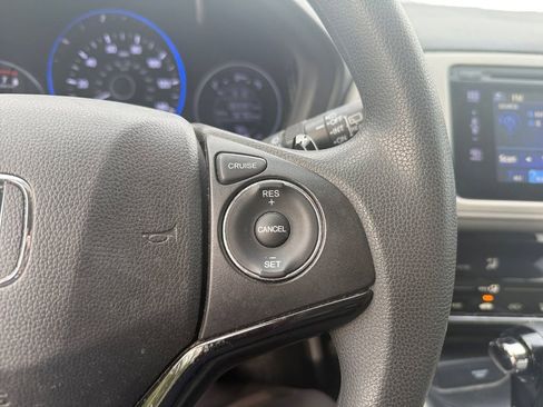 Used 2018 Honda HR-V EX image 22