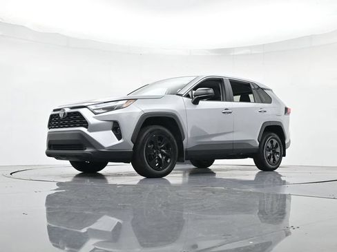 Used 2025 Toyota RAV4 LE FWD image 40