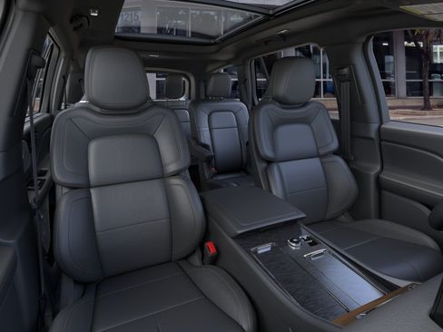 Used 2026 Lincoln Aviator Reserve AWD/4WD image 10