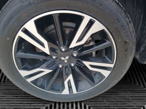 Used 2025 Mitsubishi Eclipse Cross AWD image 5