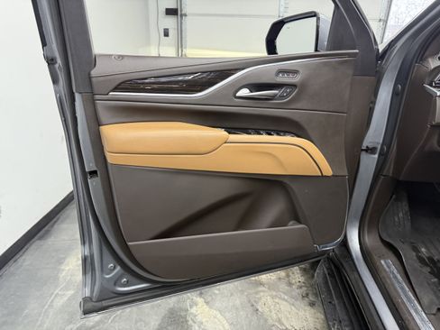 Used 2021 Cadillac Escalade Sport image 10