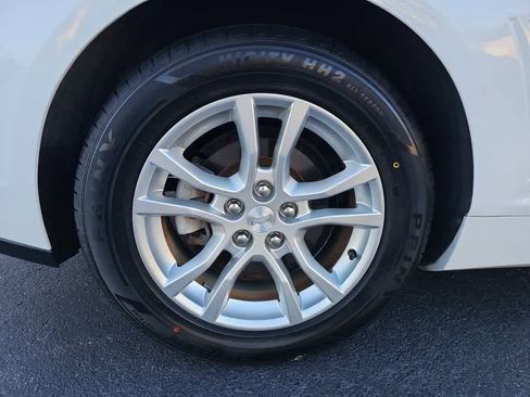 Used 2015 Chevrolet Camaro LT image 11