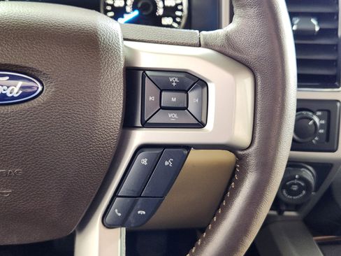 Certified 2018 Ford F150 Lariat w/ Equipment Group 502A Luxury image 19