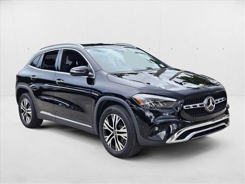 Used 2025 Mercedes-Benz GLA 250 image 3