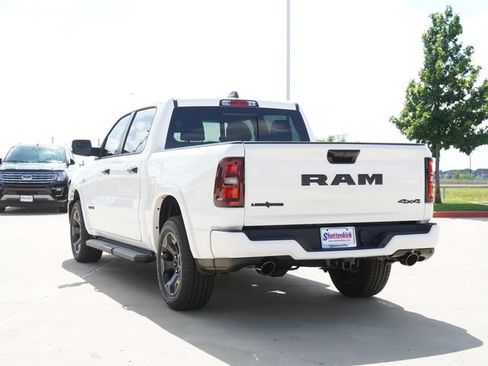 New 2026 RAM 1500 4x4 Crew Cab image 7