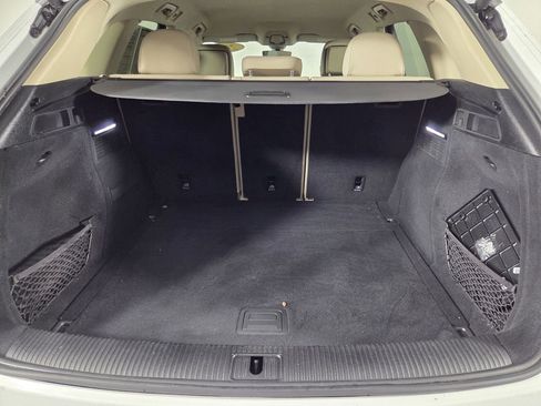 Used 2021 Audi Q5 Premium w/ Convenience Package image 30