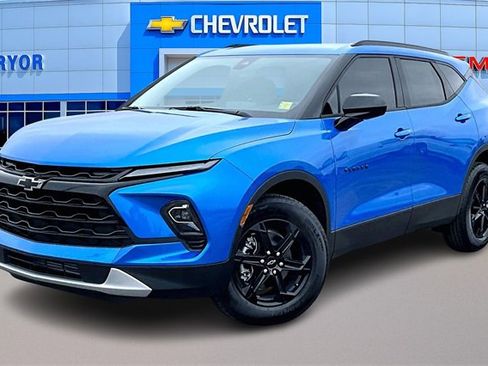 New 2026 Chevrolet Blazer LT w/ Convenience Package image 2