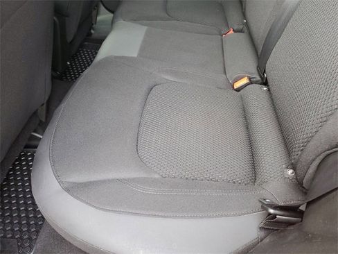 Used 2018 Jeep Renegade Altitude image 13