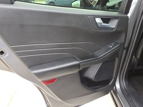 Used 2025 Ford Escape ST-Line image 16