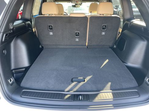 New 2026 Jeep Grand Cherokee Limited RWD image 12