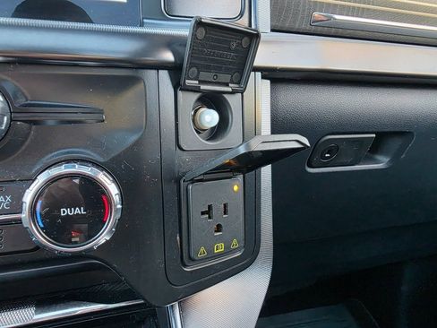 Used 2022 Ford F150 Platinum w/ Equipment Group 701A High image 31