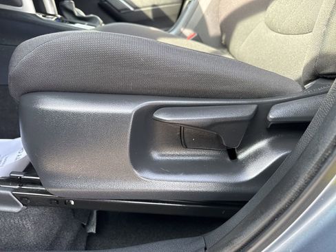 Certified 2023 Toyota Corolla Cross LE image 30